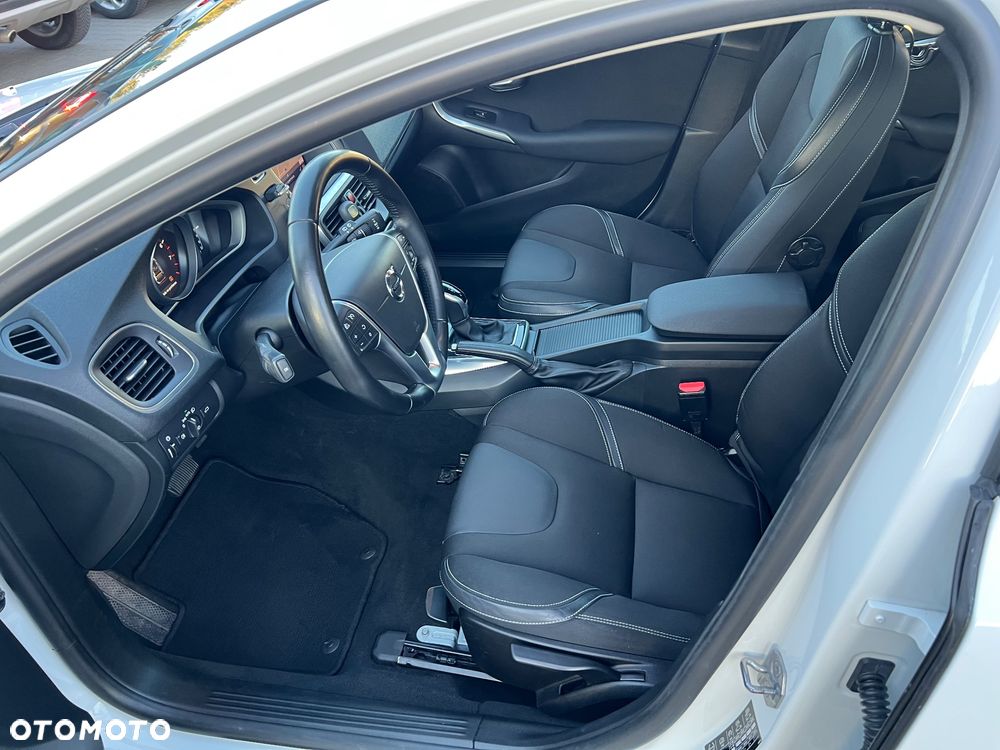 Volvo V40 T2 Geartronic Linje Svart - 9