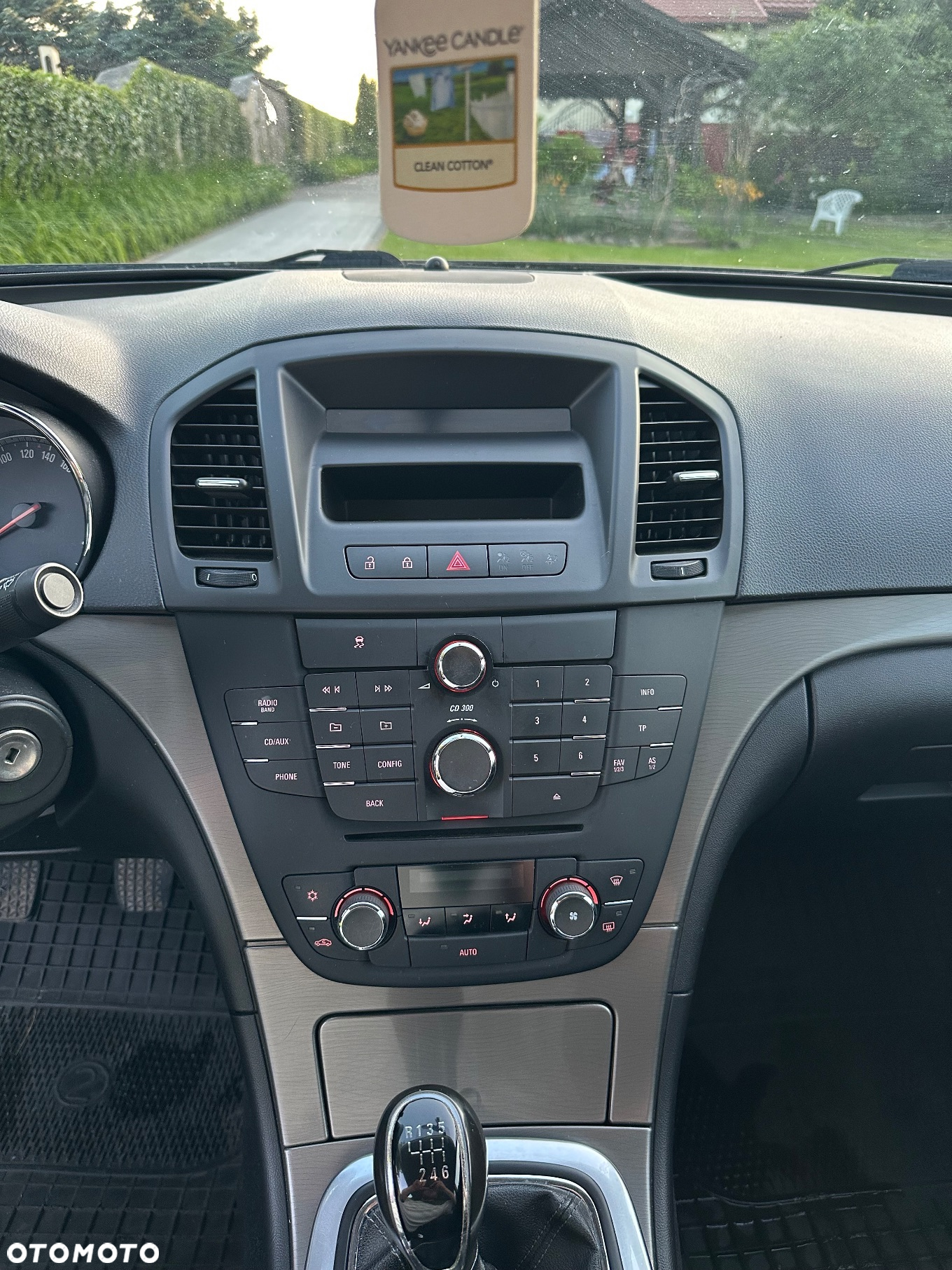 Opel Insignia 2.0 CDTI - 13
