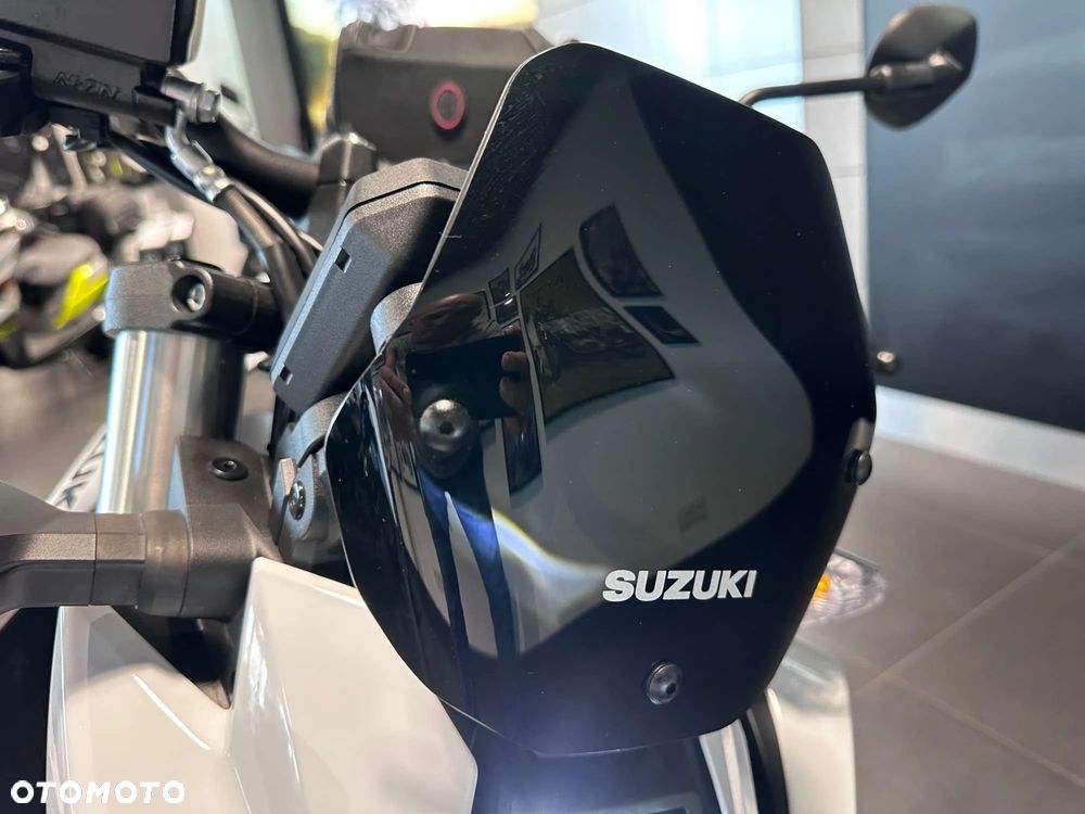Suzuki GSX - 9