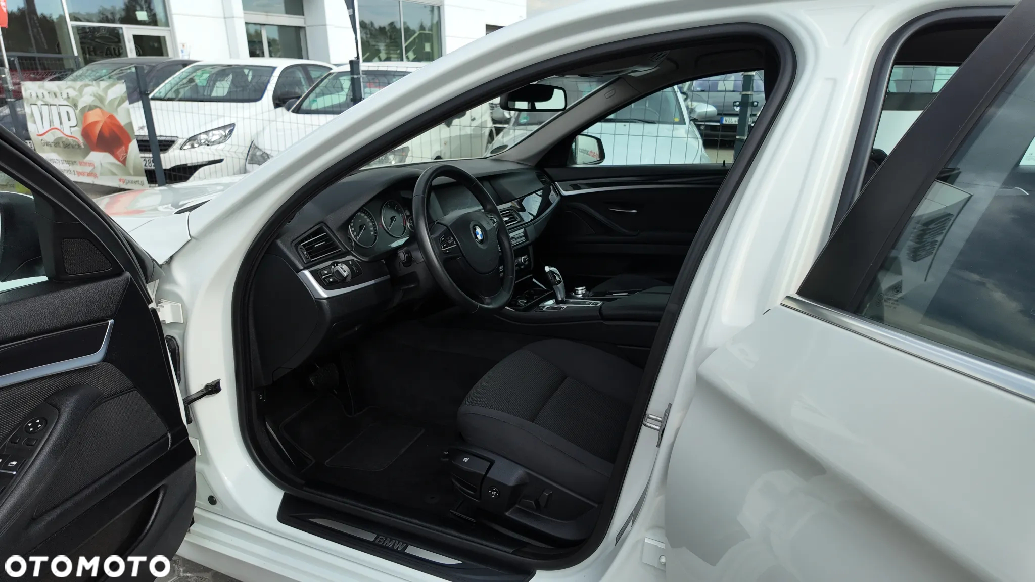 BMW Seria 5 520d Touring - 23