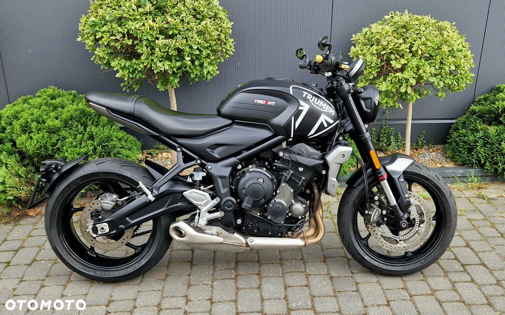 Triumph Trident - 3