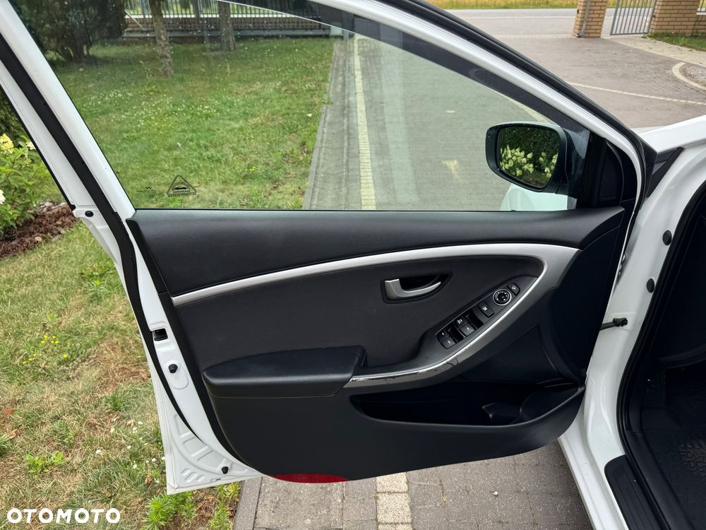 Hyundai i30 1.6 CRDI DCT Premium - 15