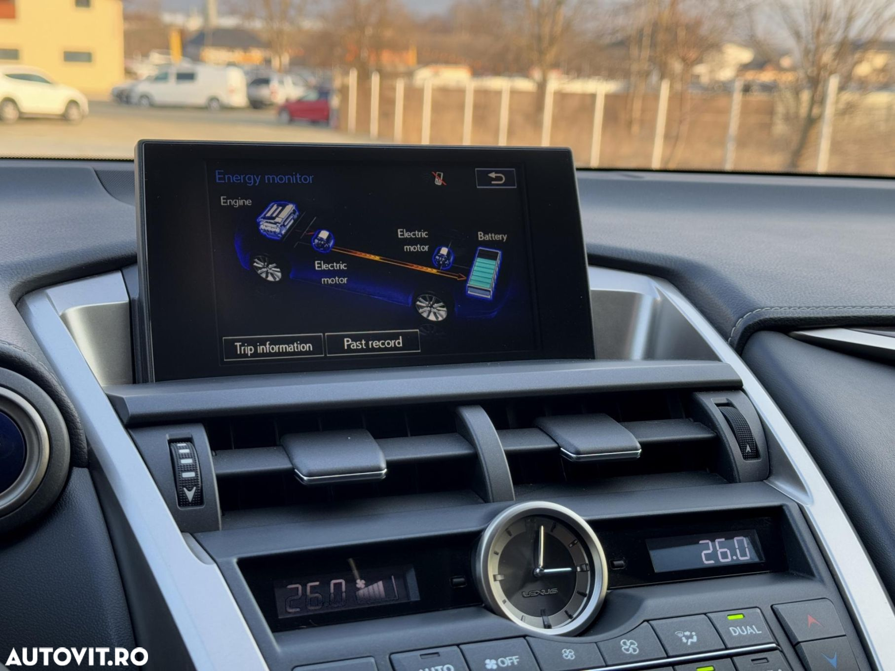 Lexus Seria NX - 13