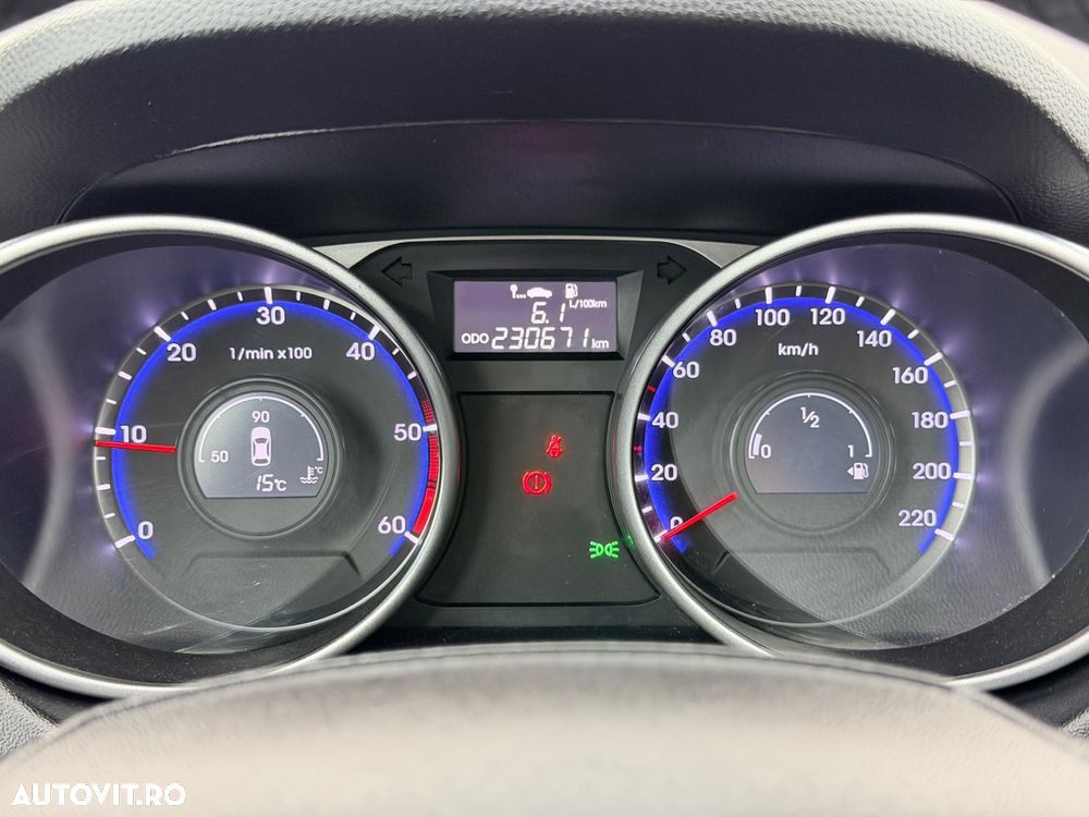 Hyundai ix35 1.7 CRDI 2WD Fifa World Cup Edition - 35