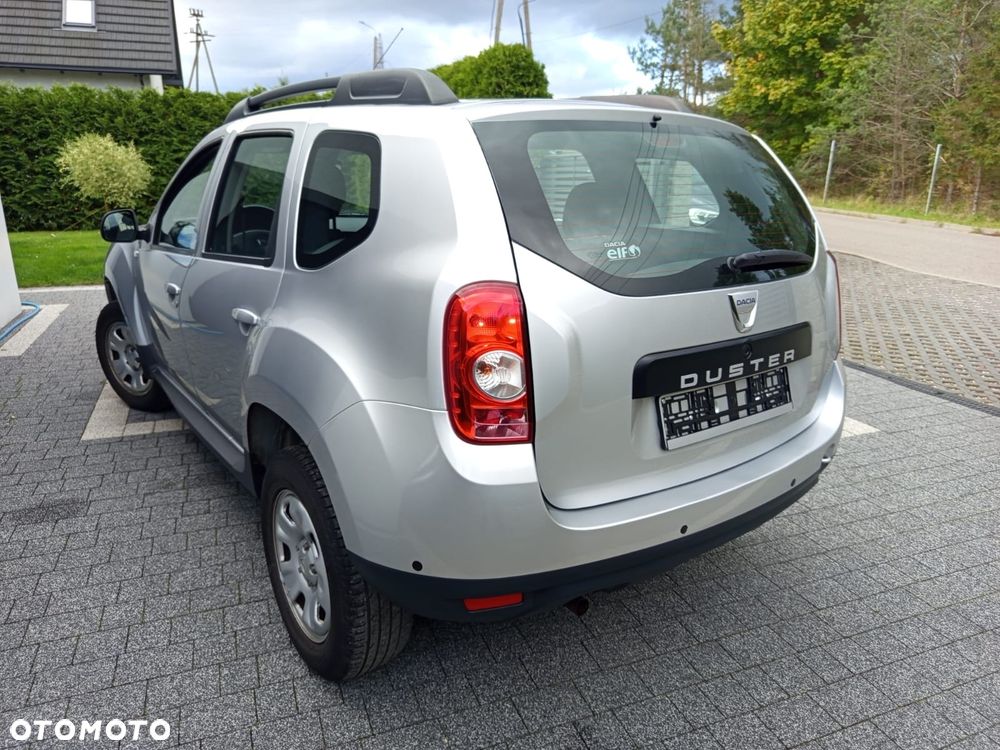 Dacia Duster 1.6 16V 4x2 Laureate - 9
