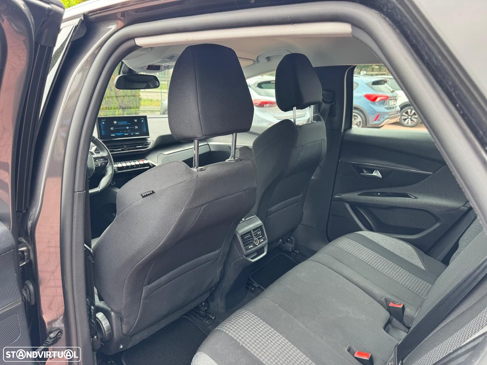 Peugeot 3008 1.5 BlueHDi Active Pack EAT8 - 13
