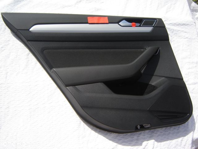 VW PASSAT B8 TAPICERKA BOCZEK NOWE ORYGINAŁ - 1