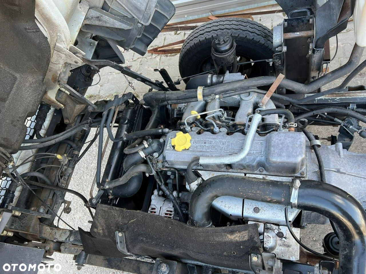 Nissan Atleon - 30
