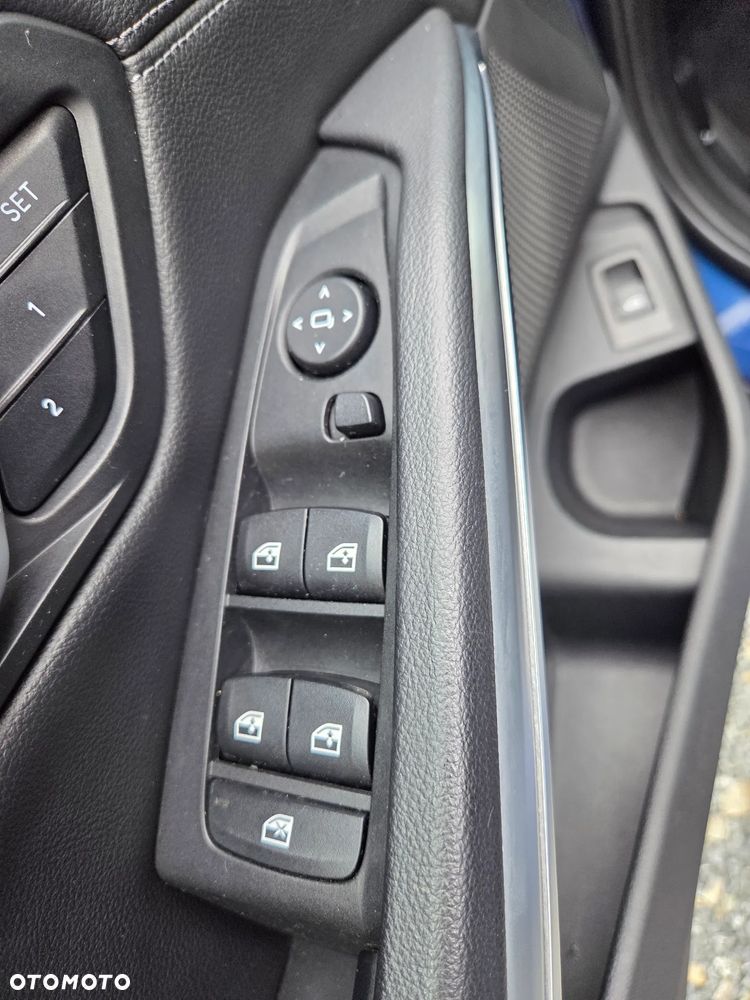 BMW Seria 3 320d Sport Line - 34