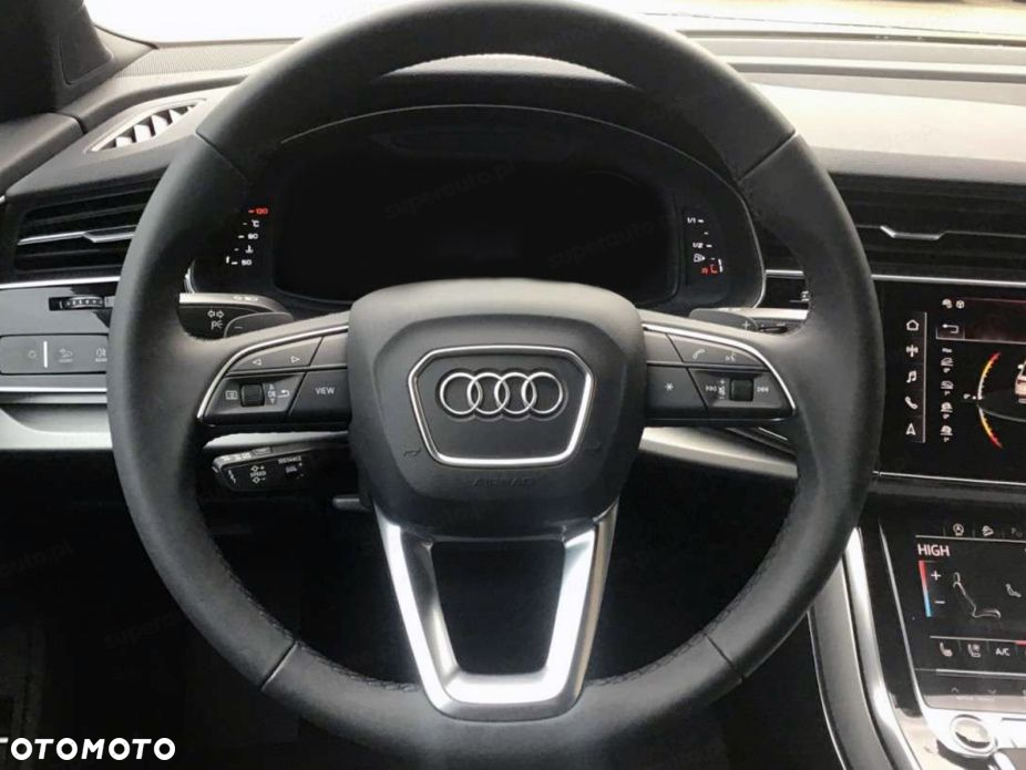 Audi Q7 - 6