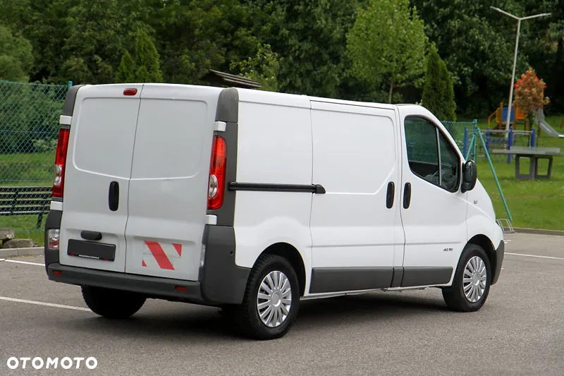 Renault Trafic - 2