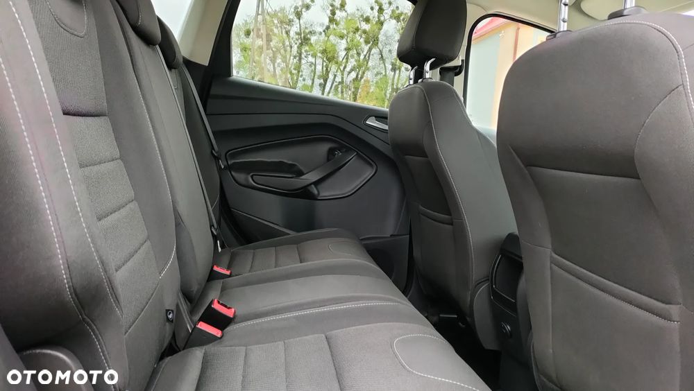 Ford Kuga 1.6 EcoBoost 2x4 Trend - 27