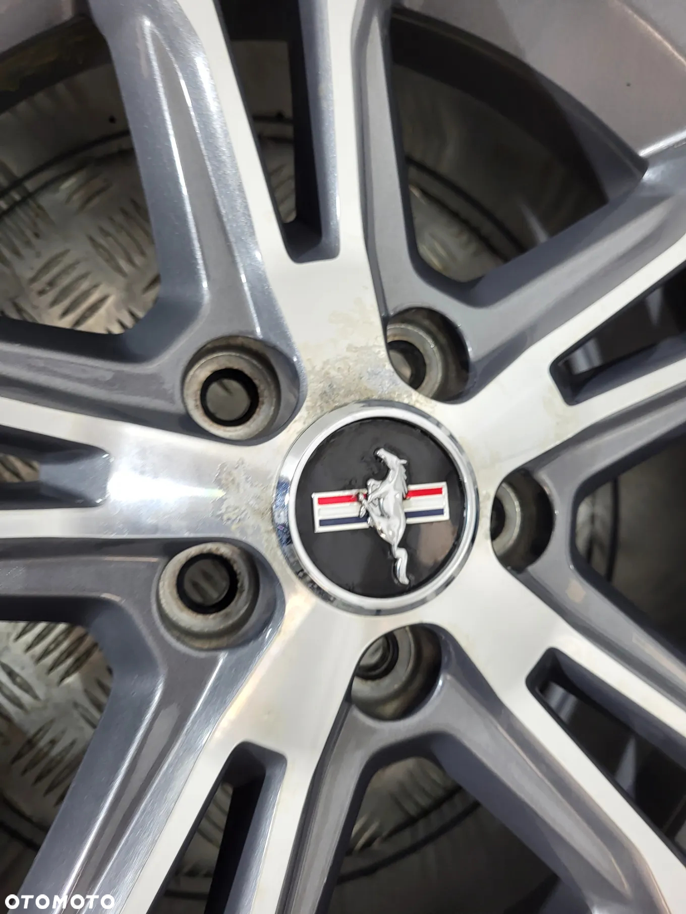 Ford Mustang Felgi Aluminiowe 17 5X112 - 8