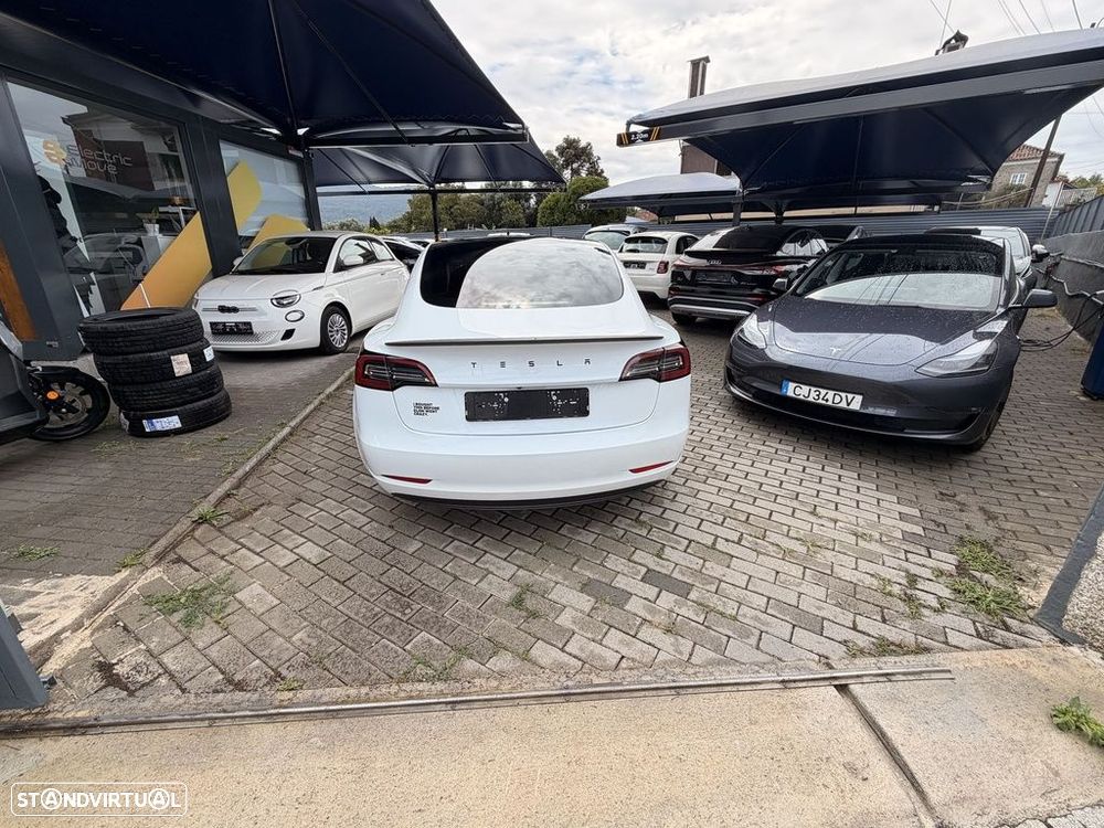 Tesla Model 3 Standard RWD - 2