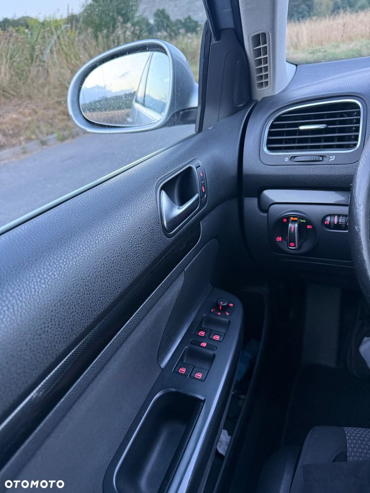 Volkswagen Golf 1.6 TDI BlueMot Comfortline - 17