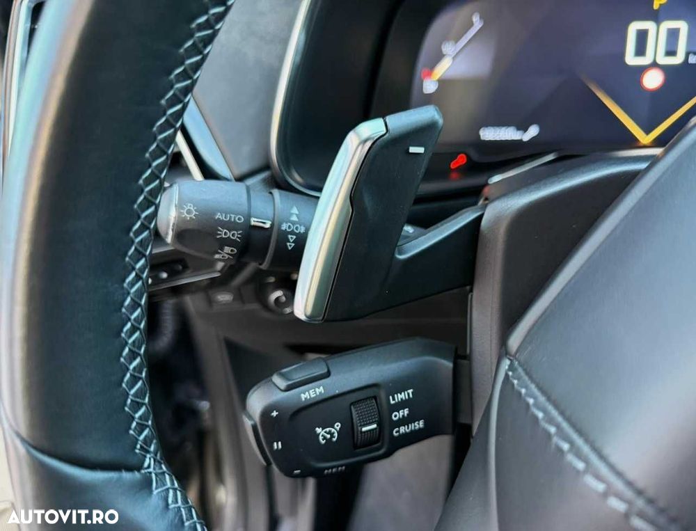 DS Automobiles DS 7 Crossback - 23