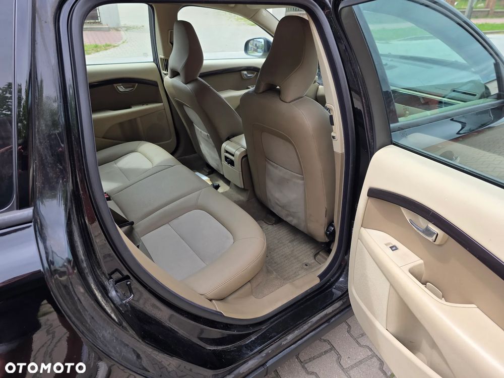 Volvo V70 2.0D Momentum - 13