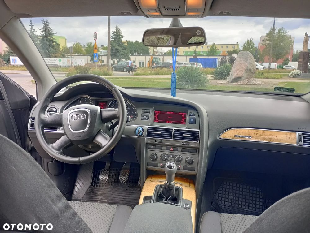 Audi A6 - 6