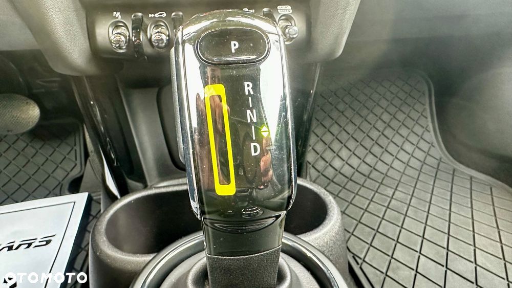 MINI Cooper SE Resolute Edition - 27