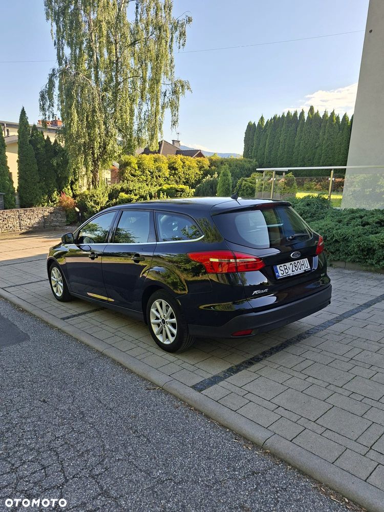 Ford Focus 1.0 EcoBoost Titanium - 4