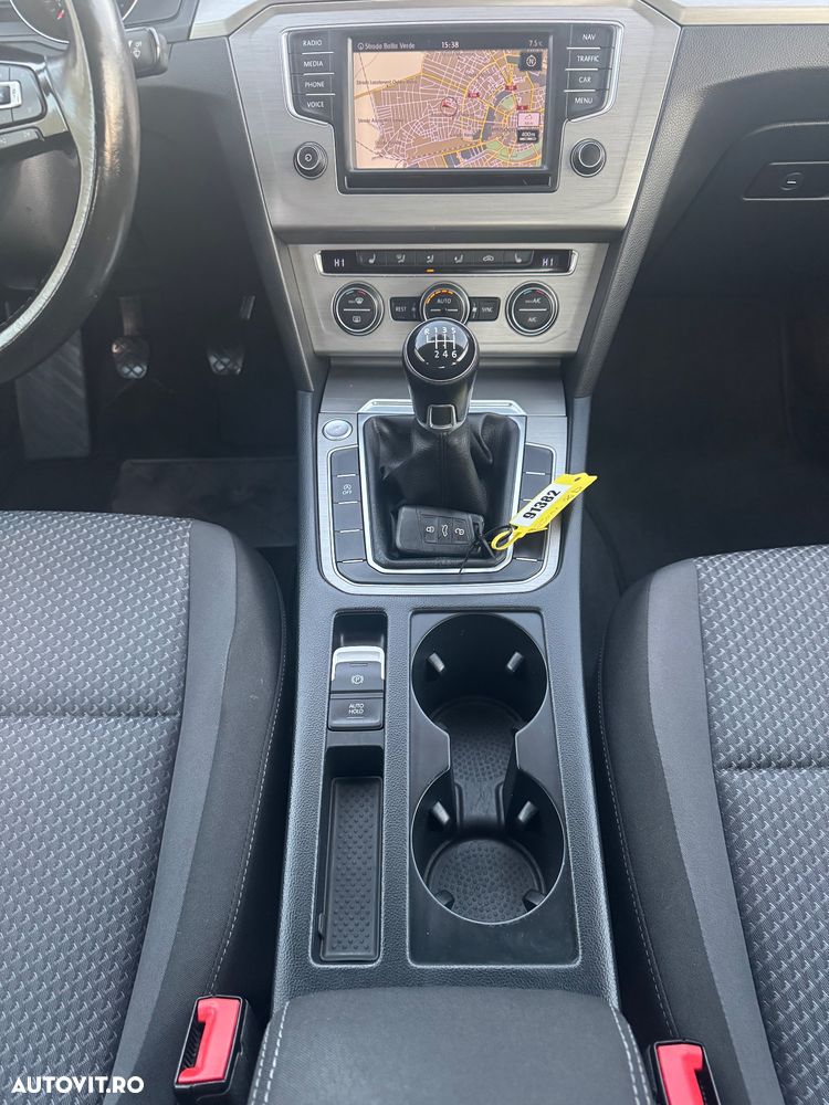 Volkswagen Passat 1.4 TSI ACT Comfortline - 9