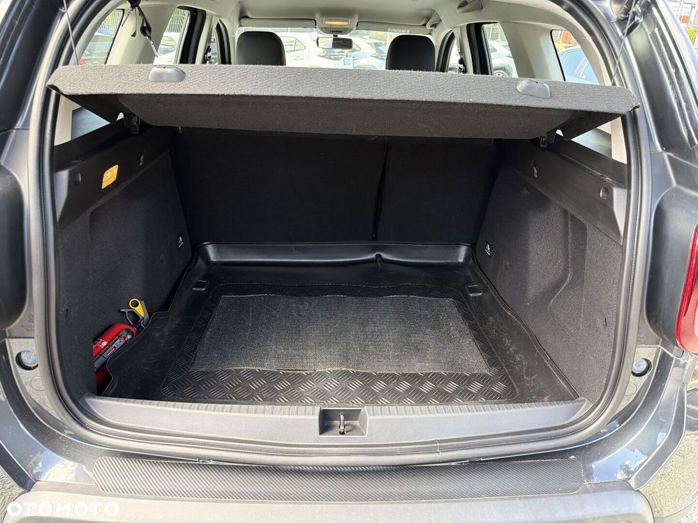 Dacia Duster 1.6 SCe Essential - 13
