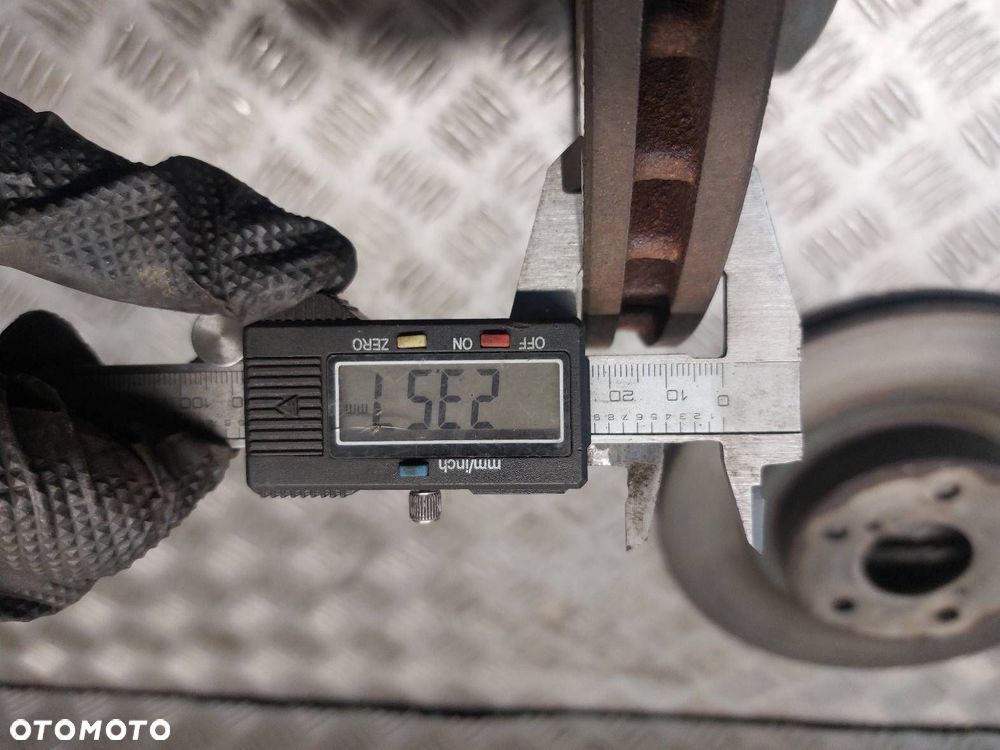 TARCZE HAMULCOWE PRZÓD + KLOCKI + ZACISKI SUBARU FORESTER I LIFT 2.0 - 5