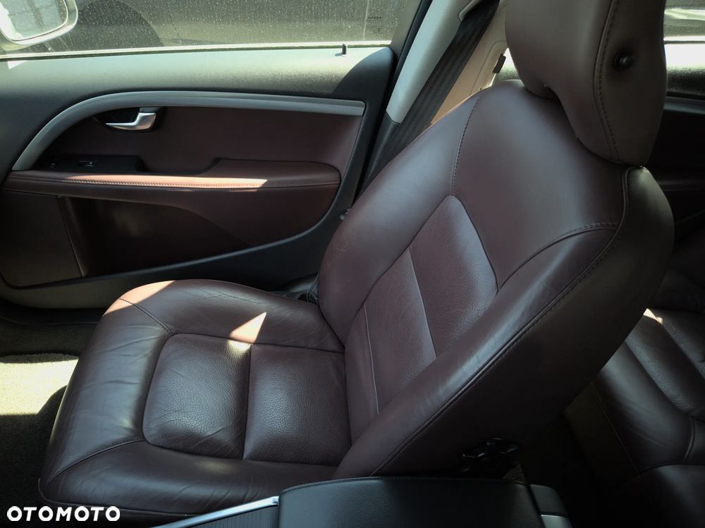 Volvo V70 D4 Momentum - 14
