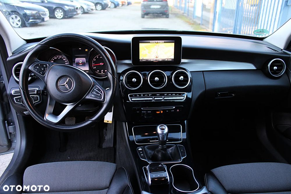 Mercedes-Benz Klasa C - 16