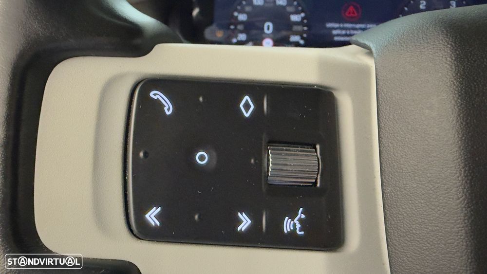 Land Rover Defender 110 D250 X-Dynamic HSE - 27