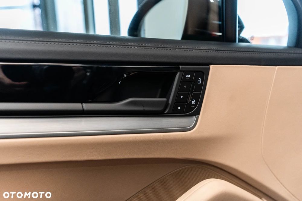 Porsche Cayenne S E-Hybrid PHEV - 20