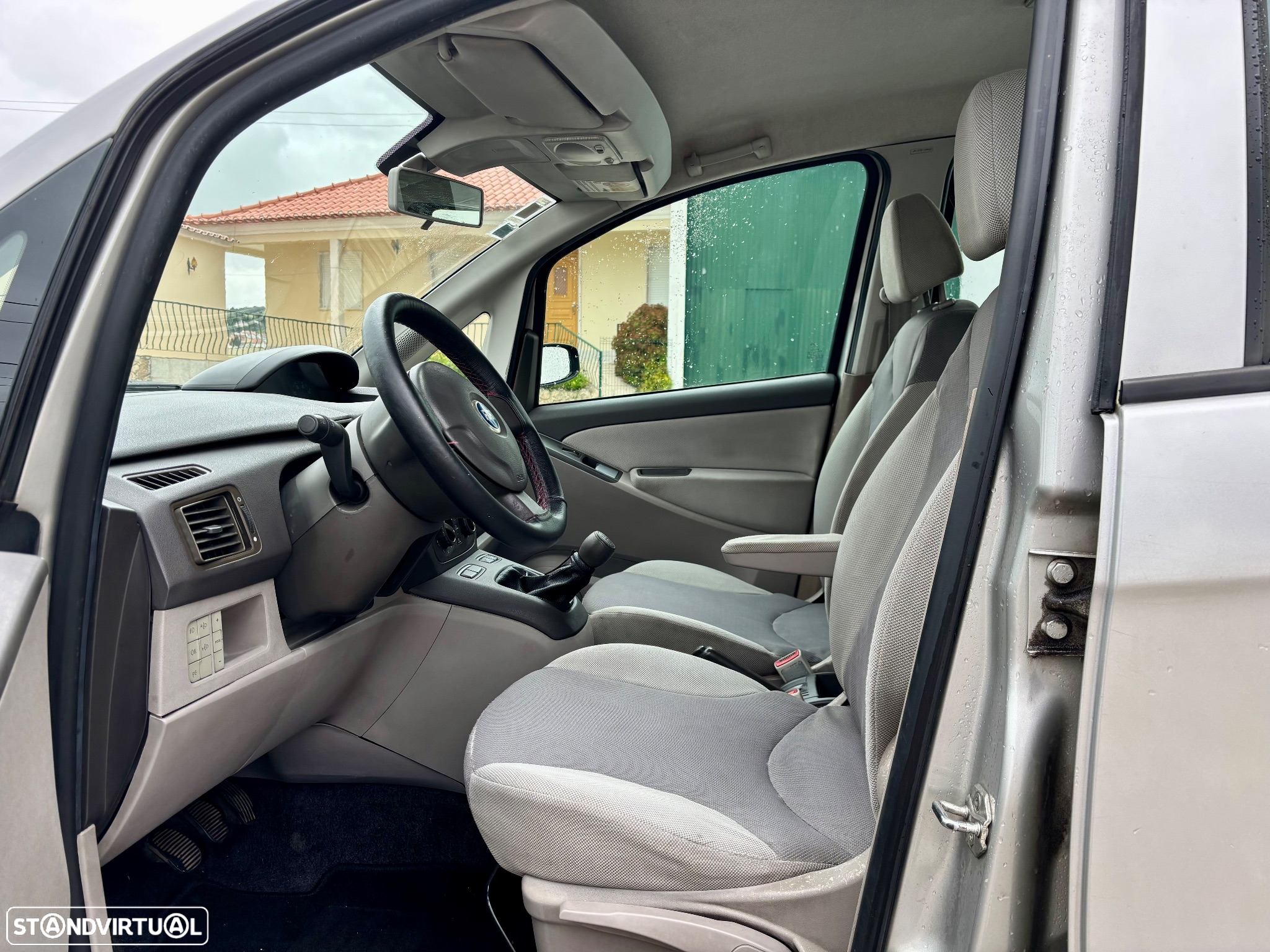 Fiat Idea 1.3 MJ Active - 23