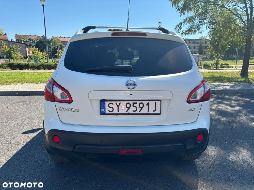 Nissan Qashqai 2.0 dCi Tekna EU5 - 5