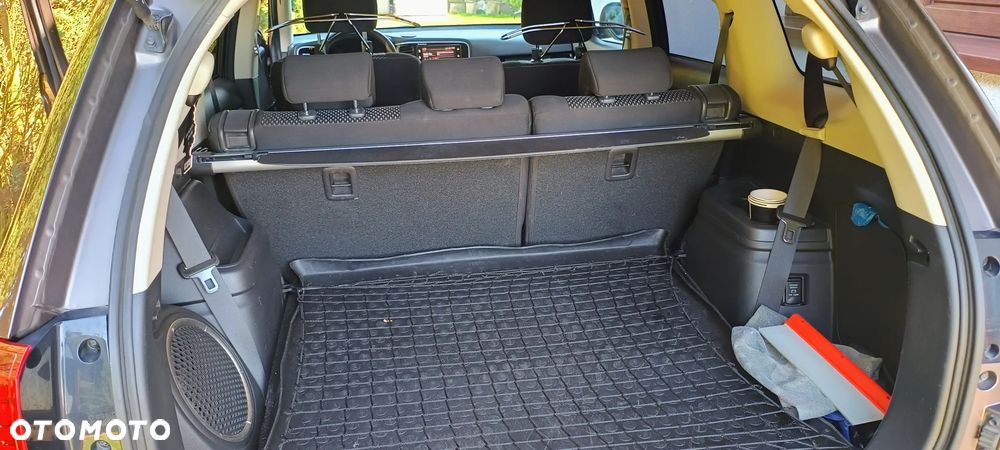 Mitsubishi Outlander 2.0 Intense + SDA 4WD CVT - 18