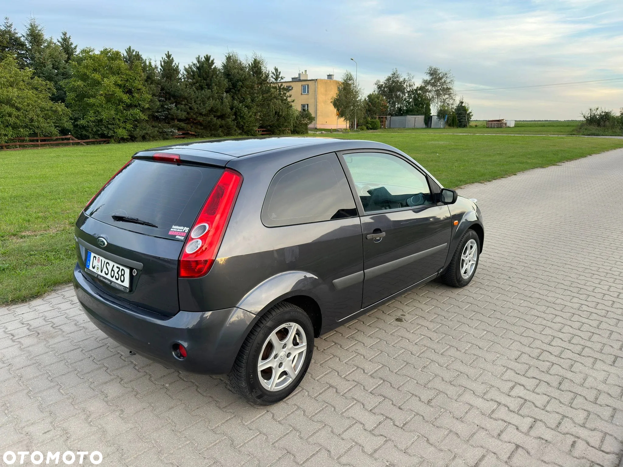 Ford Fiesta 1.3 - 8