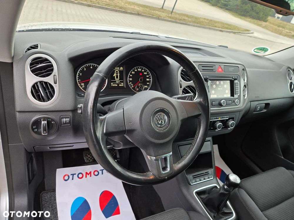 Volkswagen Tiguan - 16