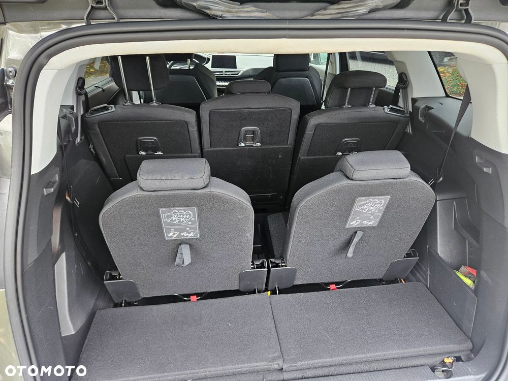 Peugeot 5008 - 13