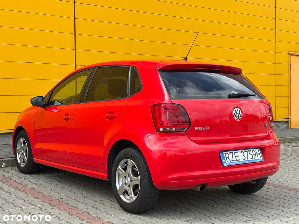 Volkswagen Polo 1.4 Team - 6