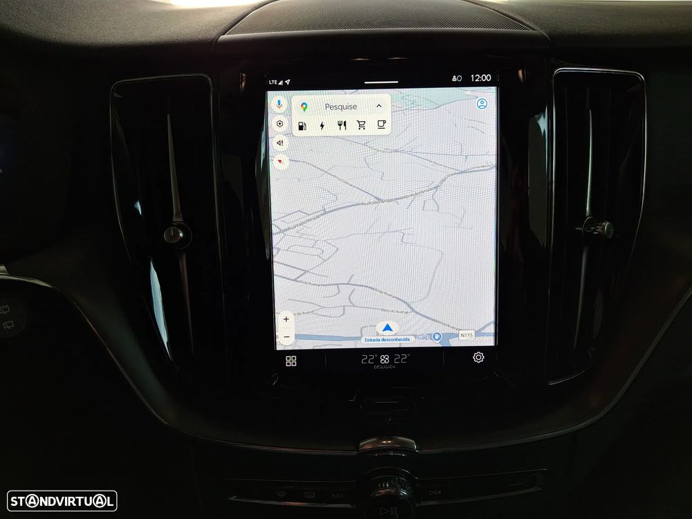 Volvo XC 60 2.0 T6 PHEV Core AWD - 22