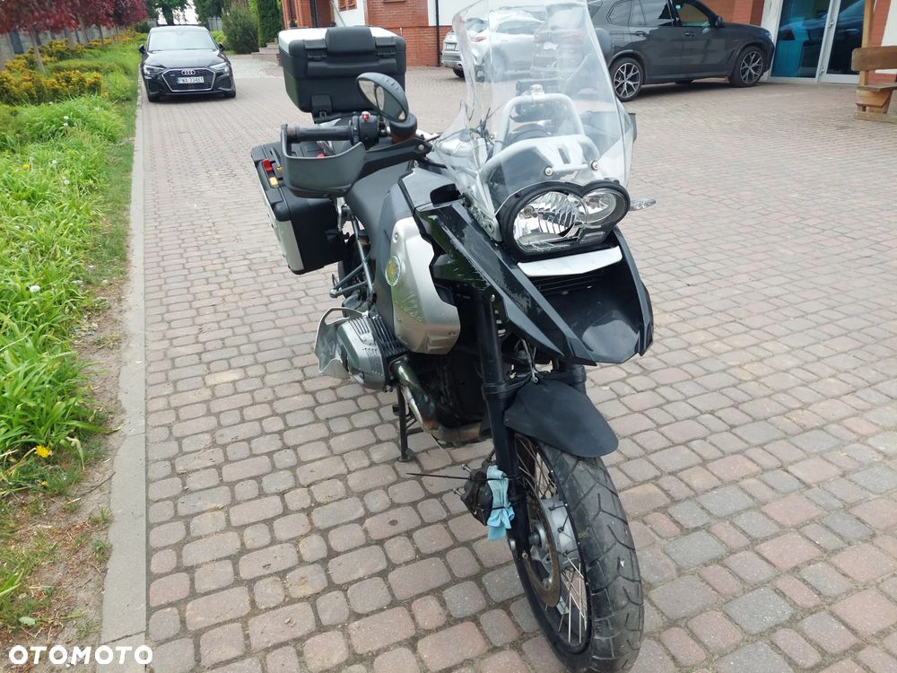 BMW R - 8