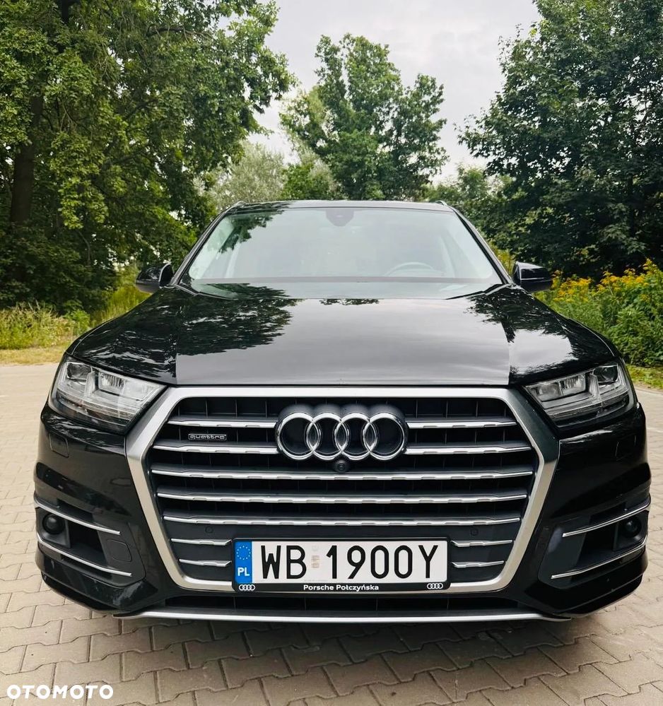 Audi Q7 - 1