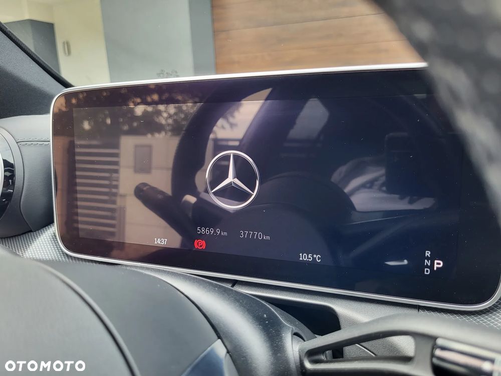 Mercedes-Benz Klasa C 220 d 4Matic T 9G-TRONIC AMG Line - 23