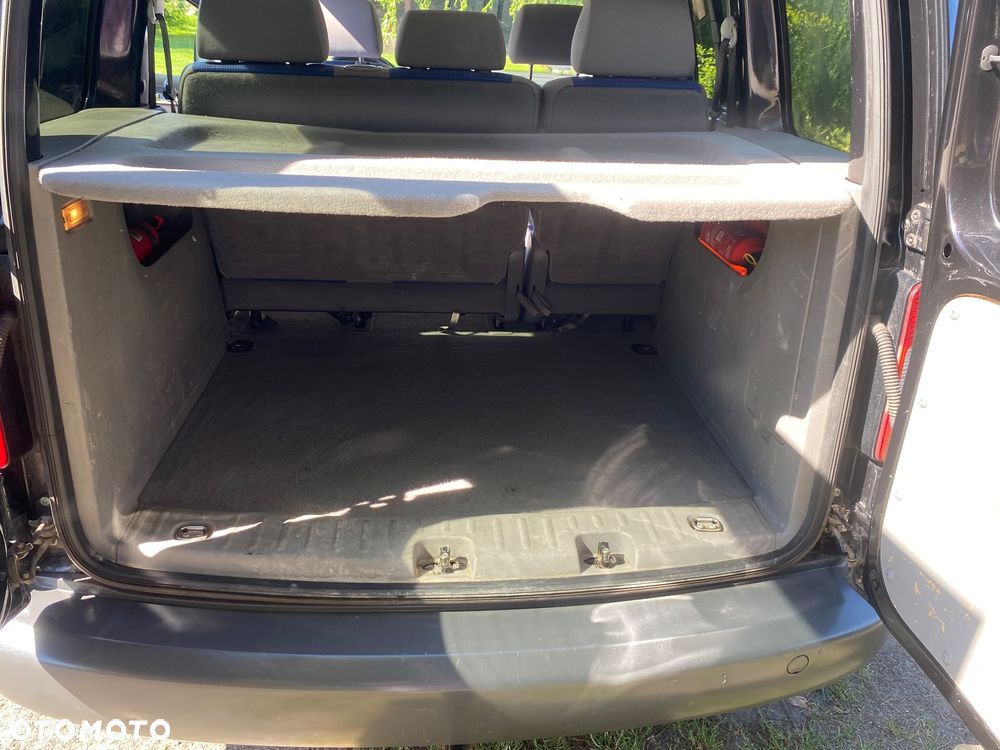 Volkswagen Caddy Life DSG - 9