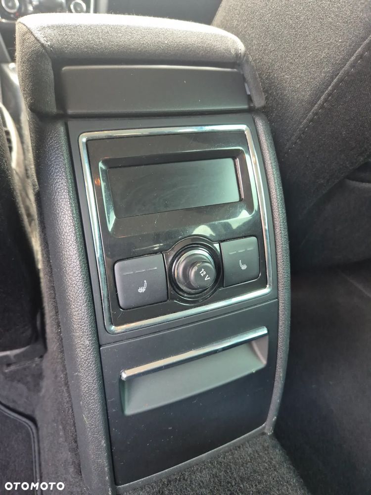 Skoda Superb 2.0 TSI Comfort DSG - 12