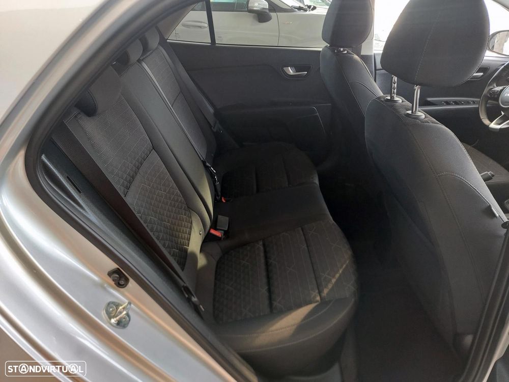 Kia Rio 1.2 CVVT Dynamic - 39