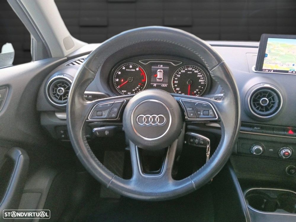 Audi A3 Sportback 30 TFSI Design - 7