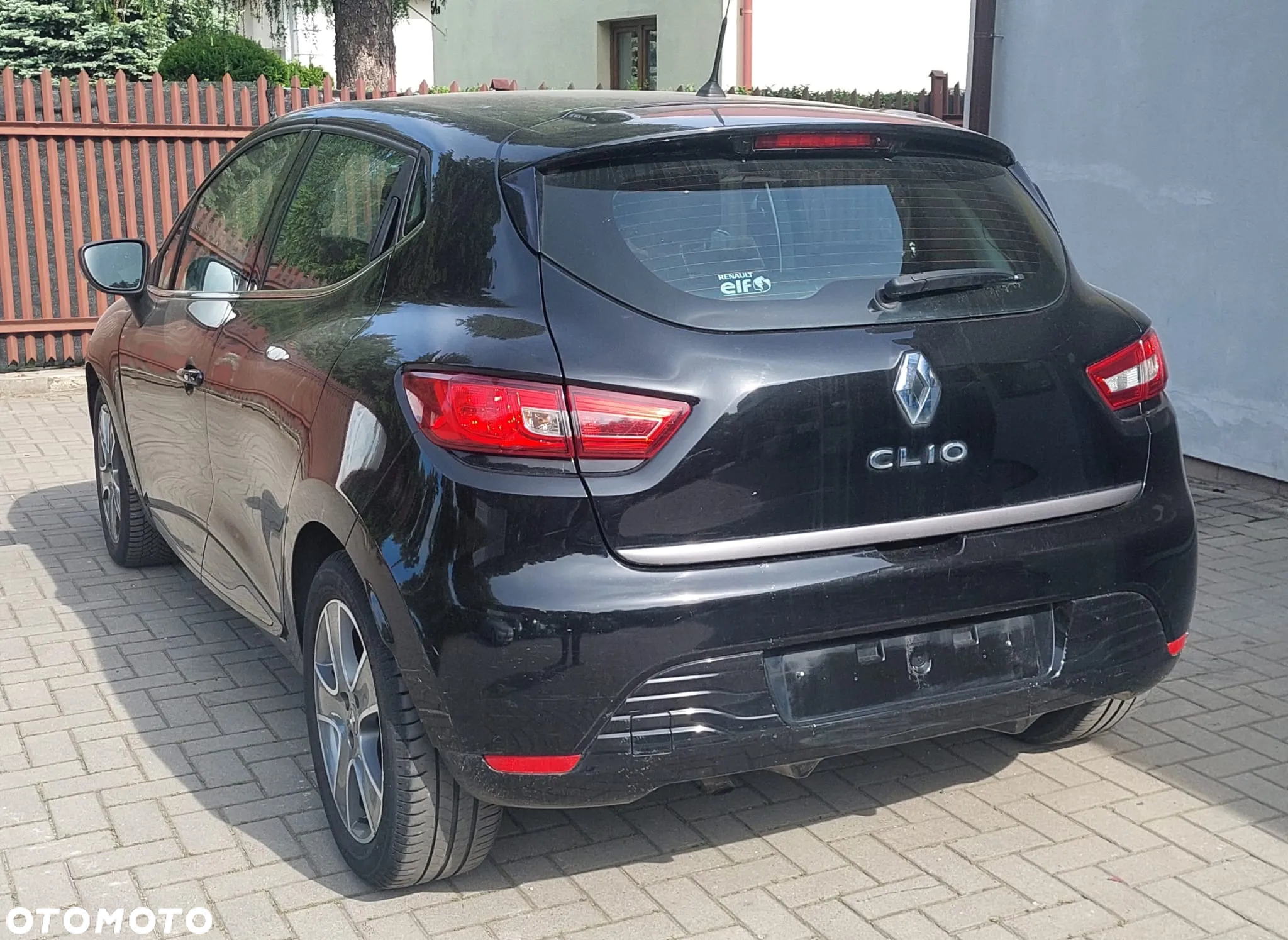 Renault Clio 1.2 16V 75 Life - 5