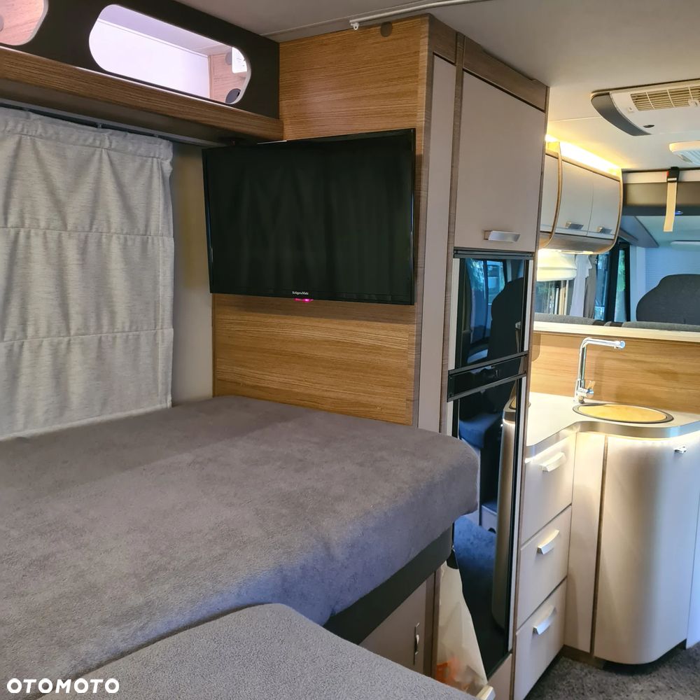 KNAUS Live i 700 - 37