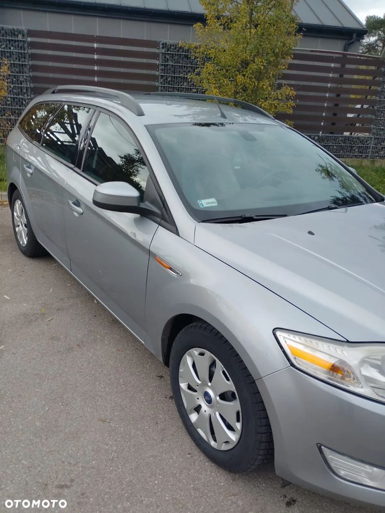 Ford Mondeo 2.0 TDCi Ambiente - 4