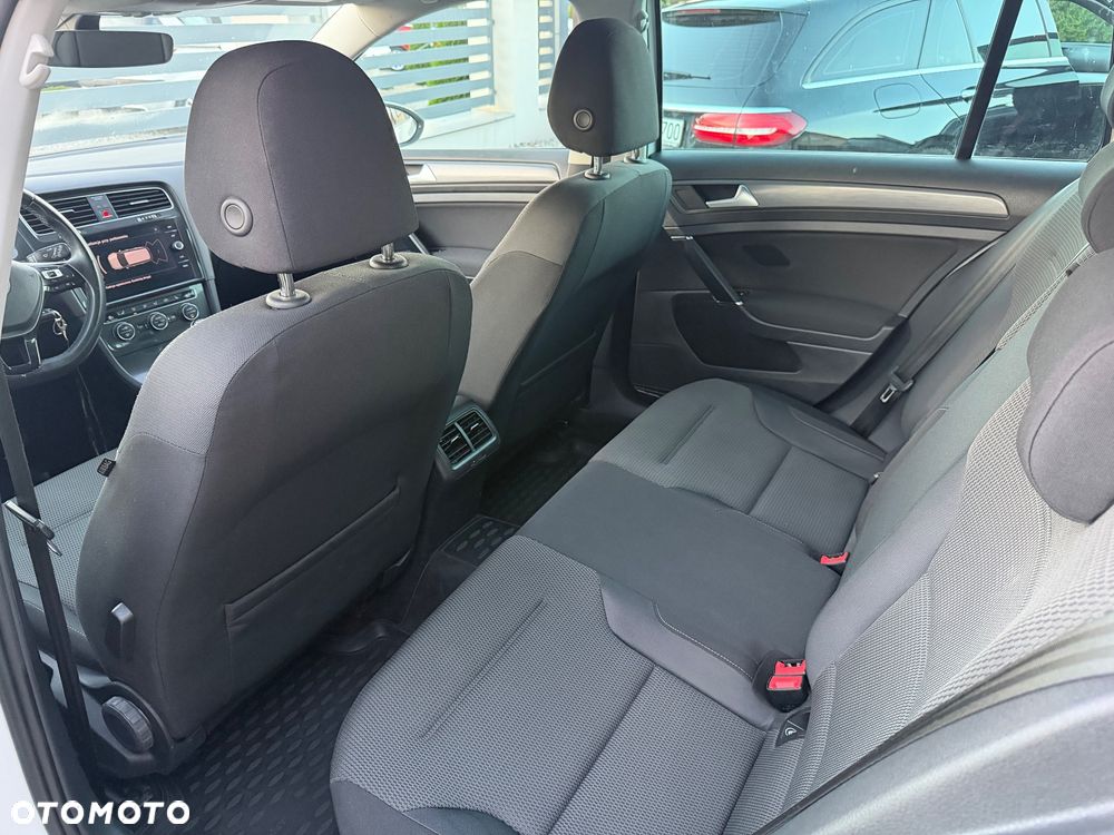 Volkswagen Golf 1.6 TDI BMT Comfortline - 9